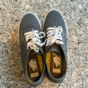 Women’s gray Vans. Size 9.5. Good condition.